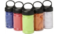 Toalha refrescante em recipiente PET Remy