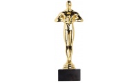 Trofu estatueta dourada