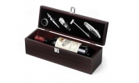Caixa com acessrios de vinho