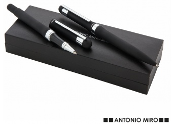 Conjunto Esferogrfica + Roller NILKA (Antnio Mir)
