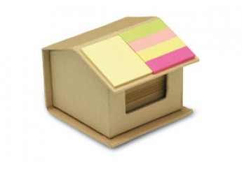 Casa de carto com notas adesivas RECYCLOPAD