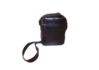 Bolsa tiracolo em pele