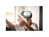 culos VR com fones de ouvido