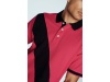 Polo de homem com faixa diagonal