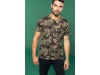 T-shirt camuflada de manga curta