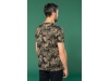 T-shirt camuflada de manga curta