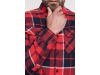 Camisa aos quadrados com forro em sherpa