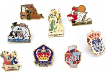 Pins de lato esmaltado a cor