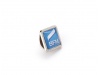 Pins com adesivo resinado