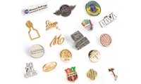 Pins de metal polido