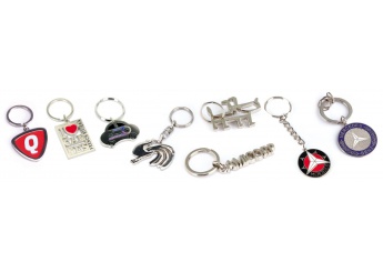 Porta-chaves de metal polido