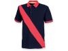 Polo de homem com faixa diagonal